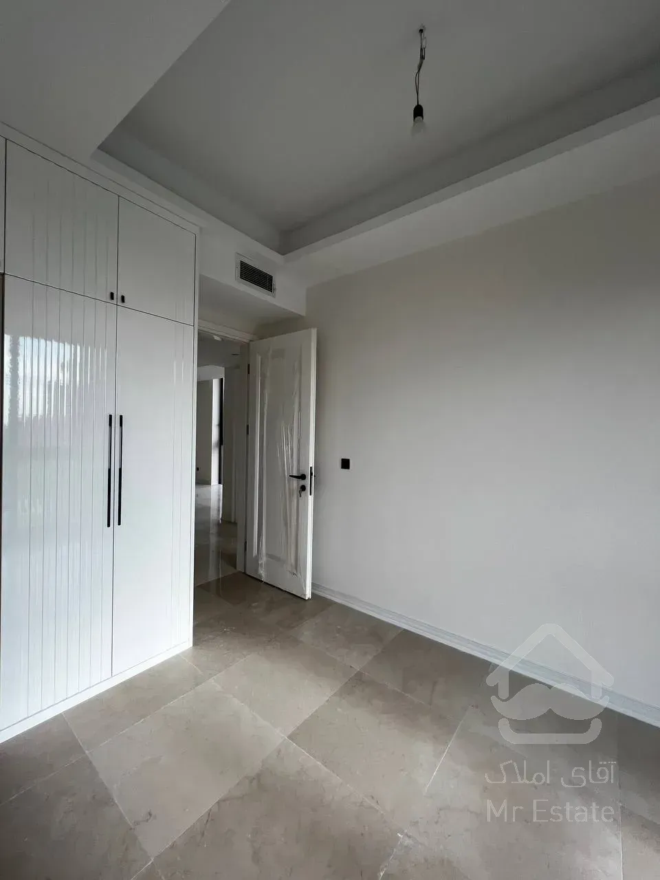 فروش آپارتمان 5 طبقه لاکچری در تاپ لوکیشن منطقه به همراه دو باب مغازه در رونیکا پالاس سئول