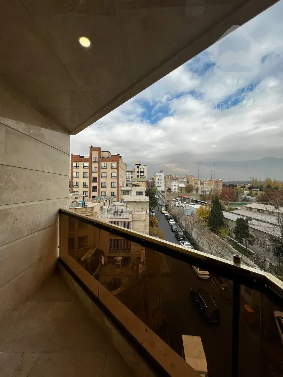 فروش واحد111متری در بهترین نقطه منطقه 3