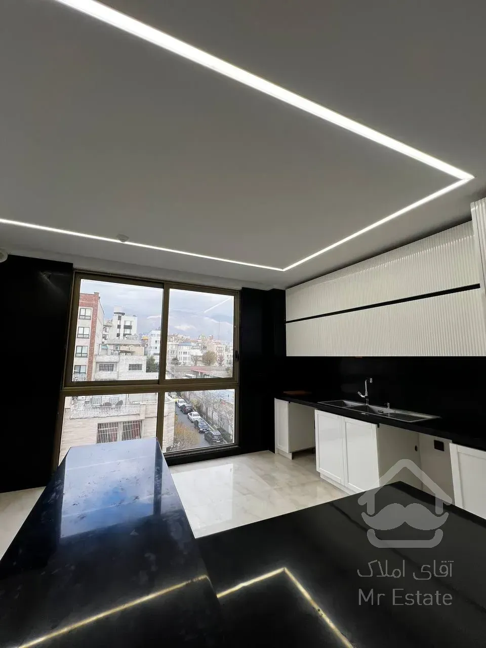 فروش کلی مجموعه رونیکاپالاس در سئول