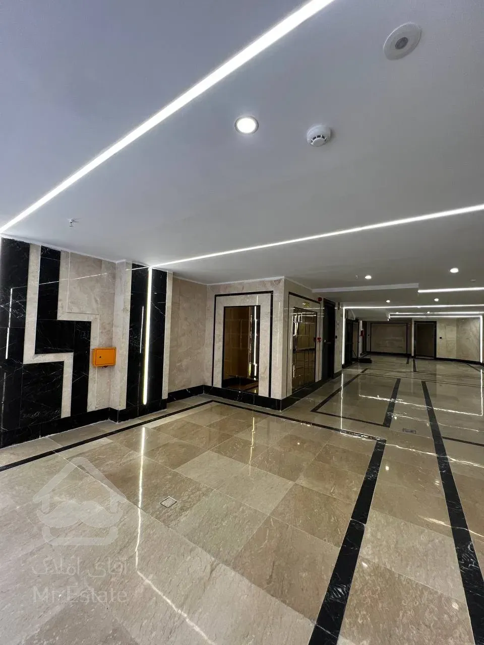 فروش آپارتمان 630 متر در 5 طبقه به همراه دو باب مغازه در رونیکا پالاس سئول