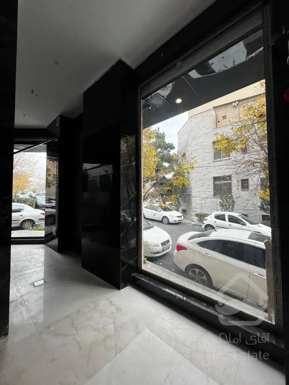 فروش واحد 111متری در لوکیشنی بینظیر