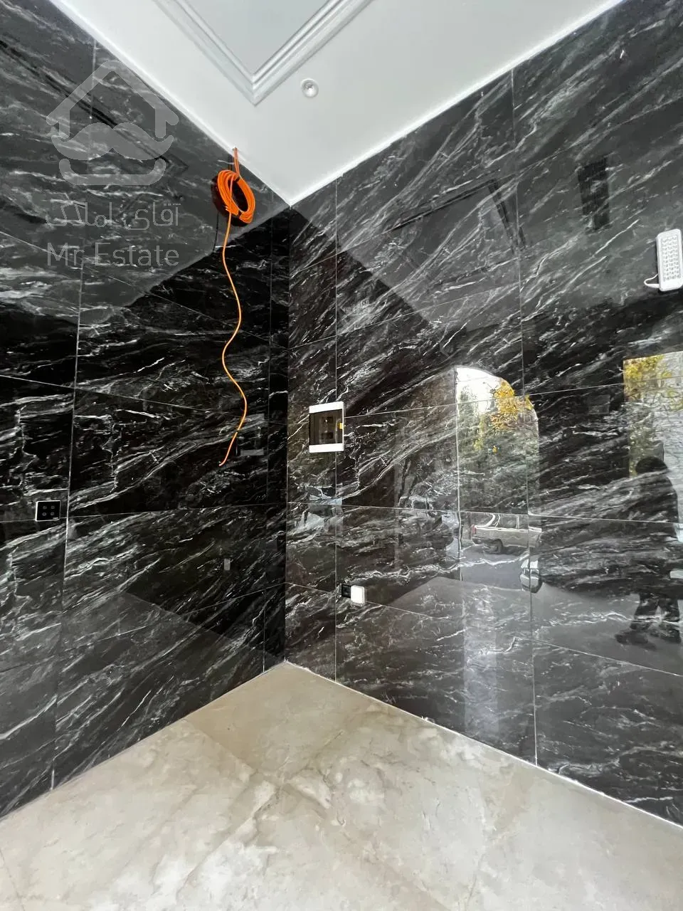 فروش واحد 111متری در لوکیشنی بینظیر