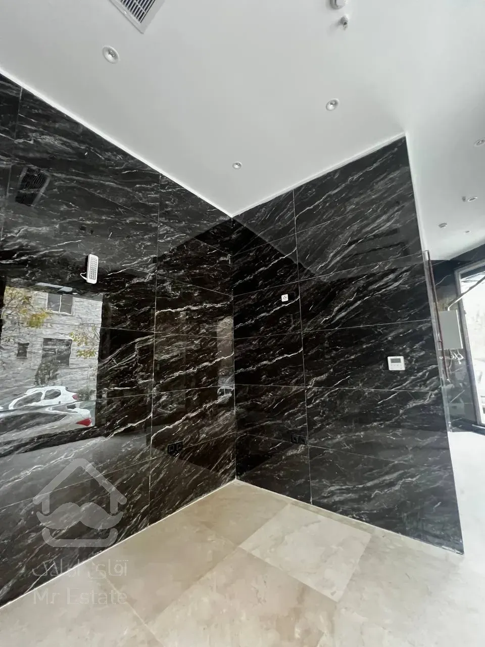 فروش واحد 111متری در لوکیشنی بینظیر