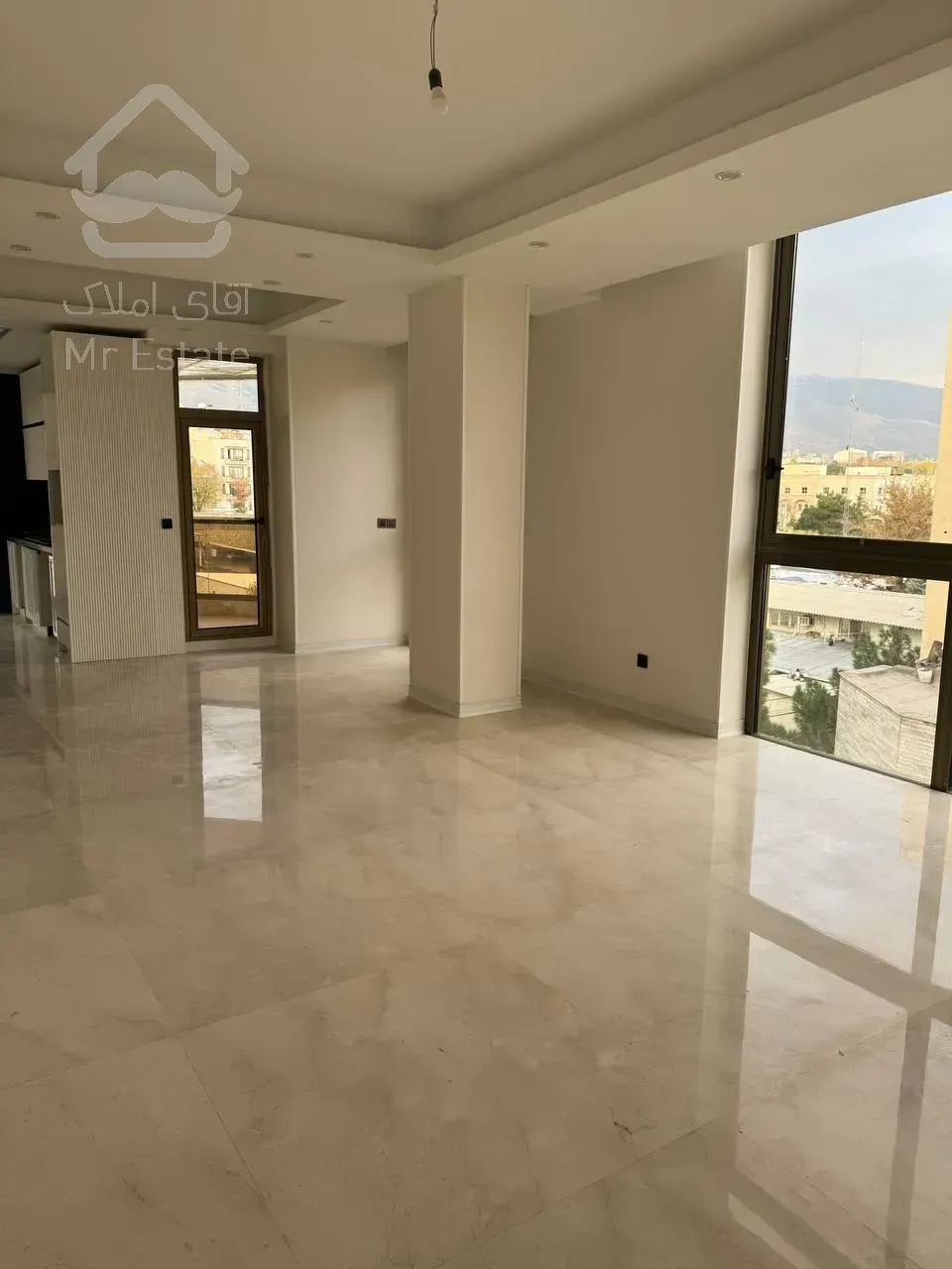 فروش ساختمان 5 طبقه لوکس تک واحدی به همراه 2 واحد مغازه به صورت یکجا به فروش میرسد