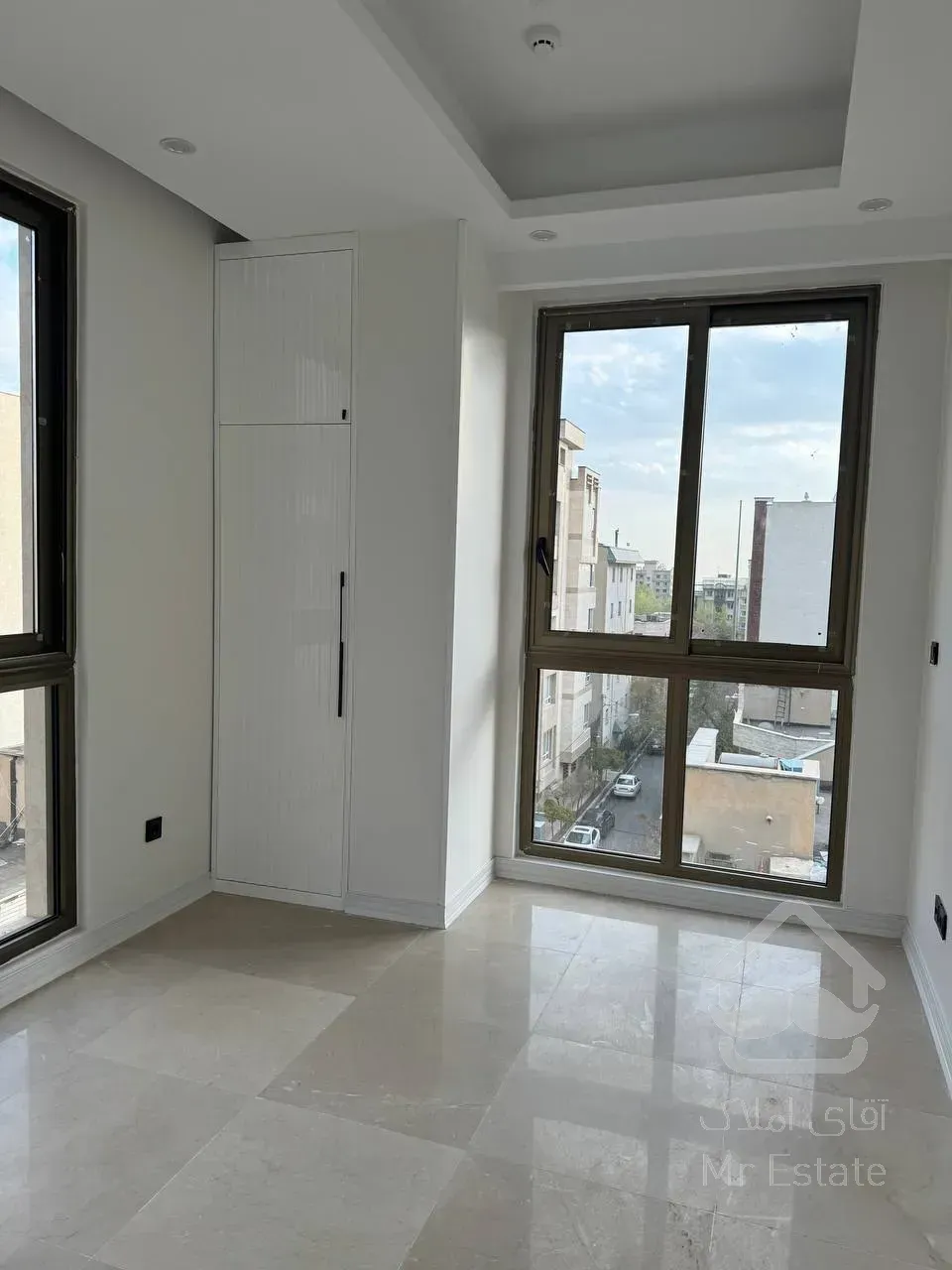 فروش به صورت یکجا اپارتمان 5 به همراه 2 واحد مغازه سئول