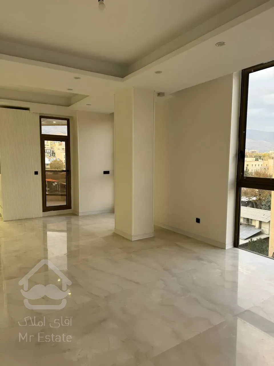 فروش یکجا  اپارتمان 5 واحدی مدرن سئول به همراه 2 باب مغازه