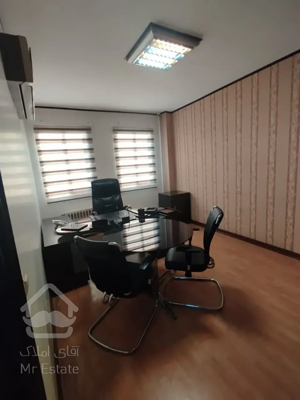 خرید موقعیت اداری          53 متر          وزرا