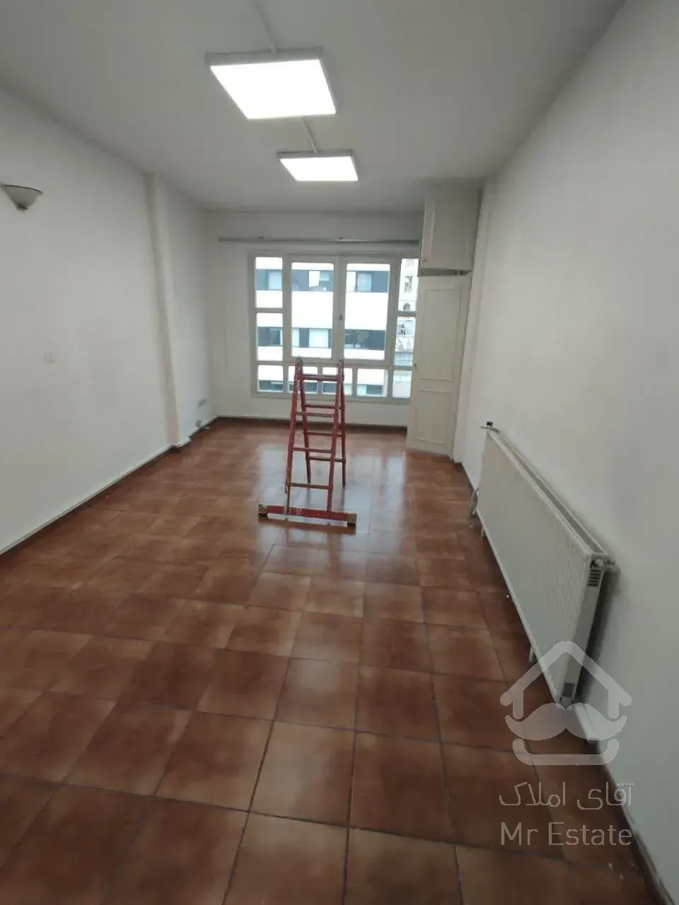 اجاره موقعیت اداری        122 متر       بخارست