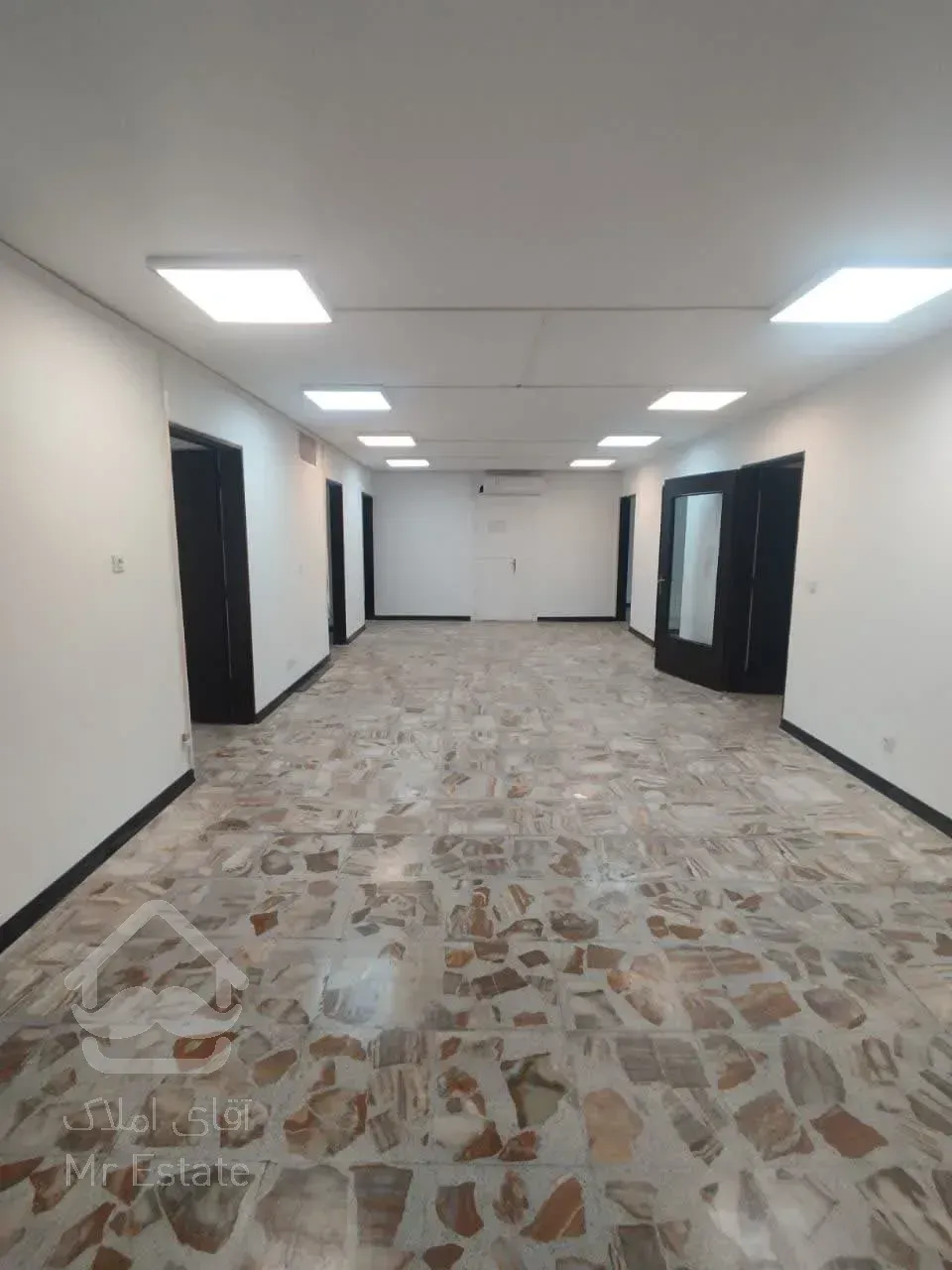 اجاره سند اداری       365متر         آرژانتین