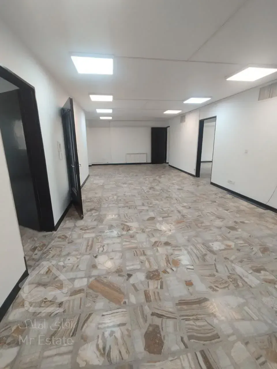 اجاره موقعیت اداری       266 متر      وزرا