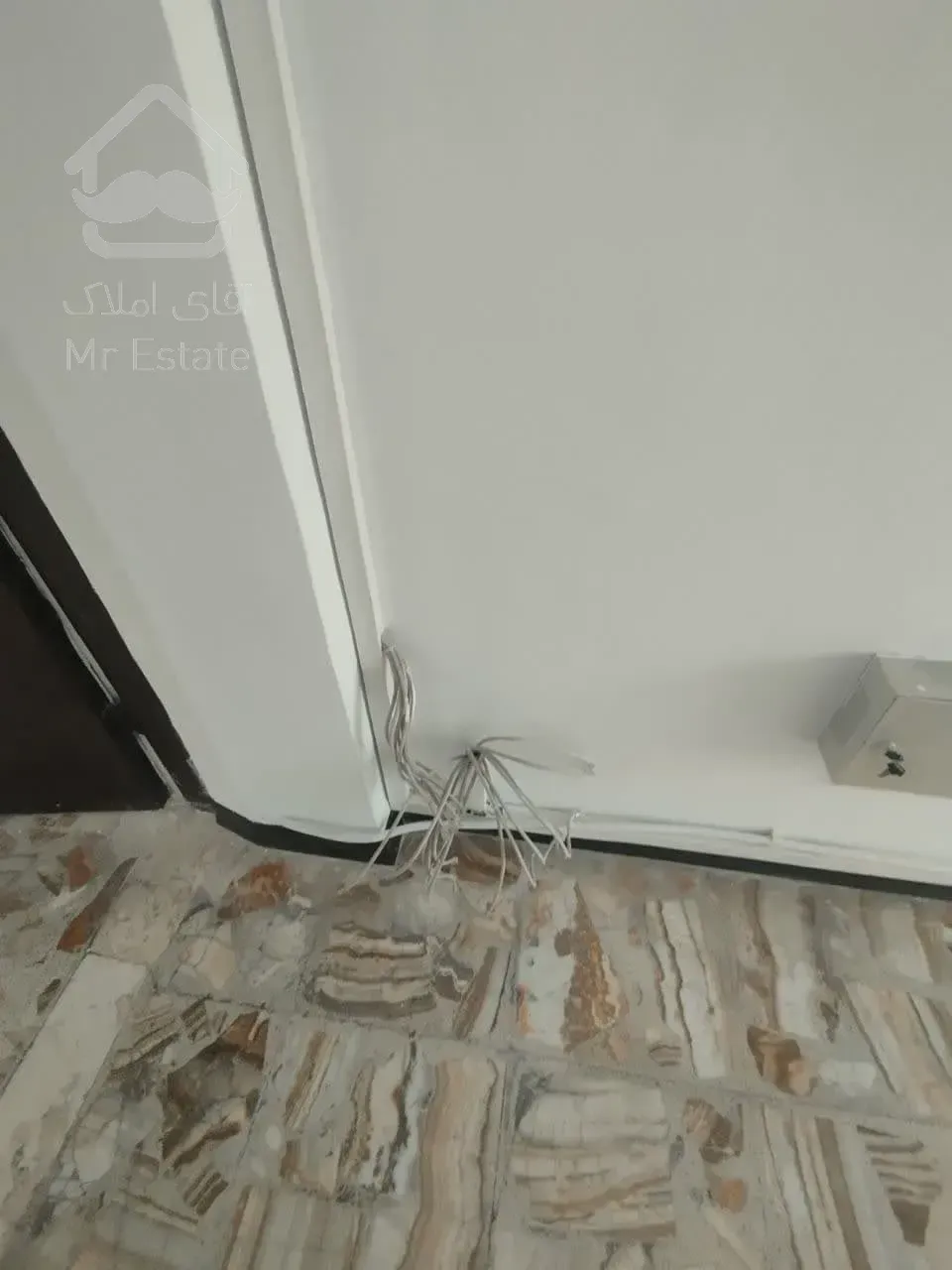 اجاره سنداداری        244 متر در 3 واحد        وزرا