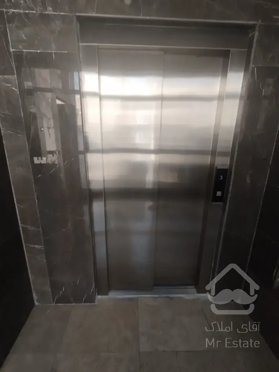 اجاره موقعیت اداری       365 مترفلت     وزرا