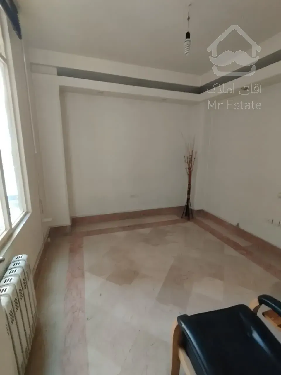 اجاره موقعیت اداری    200متر       بخارست