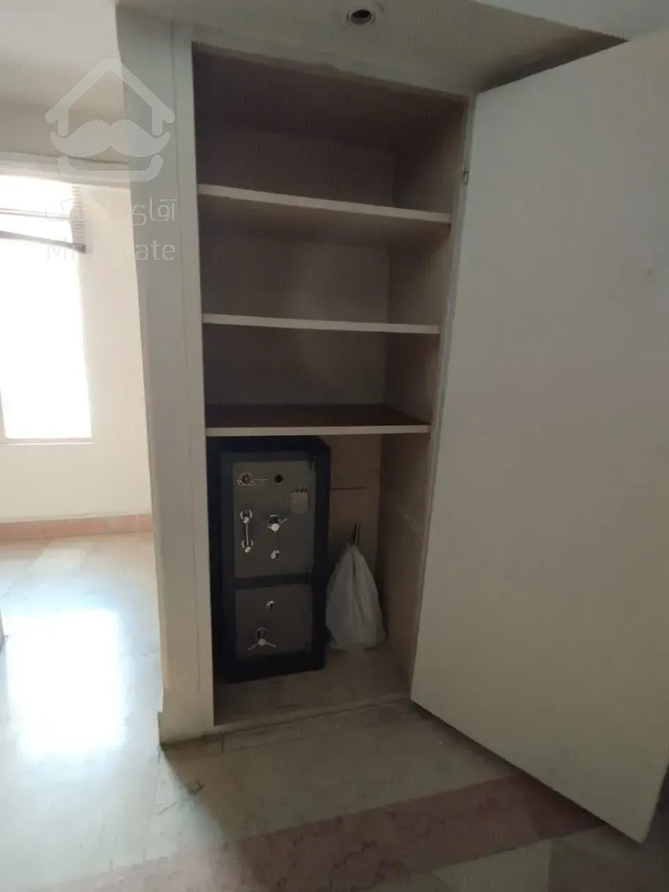 اجاره موقعیت اداری         65 متر       بخارست