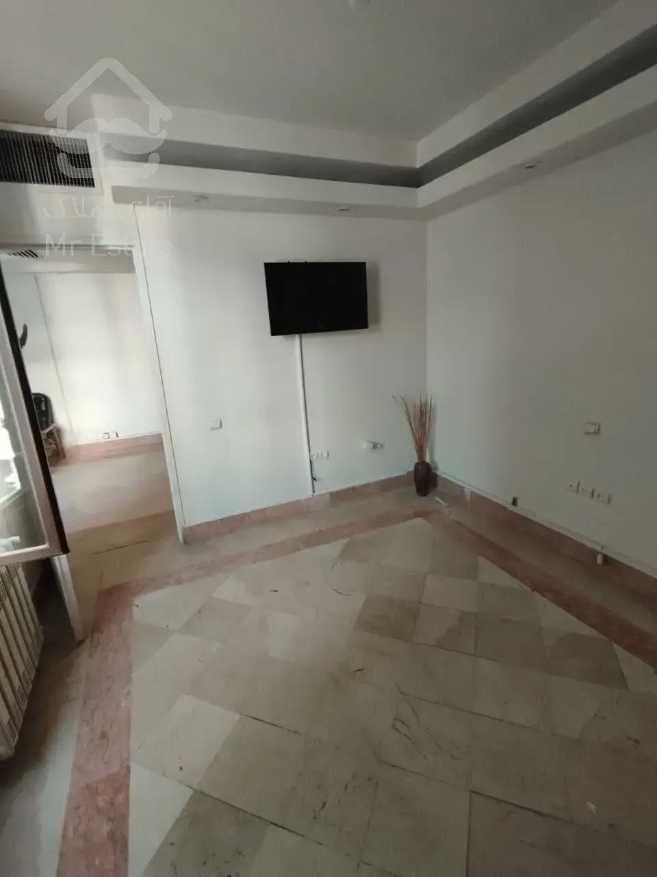 اجاره موقعیت اداری      70 متر         الوند