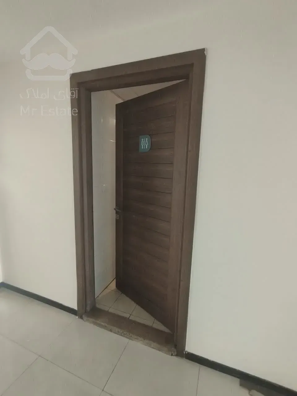 اجاره مستغلات          2526 متر       بخارست