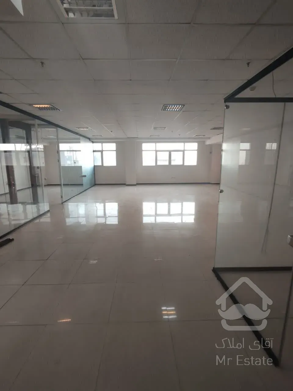 اجاره مستغلات      2526          بخارست