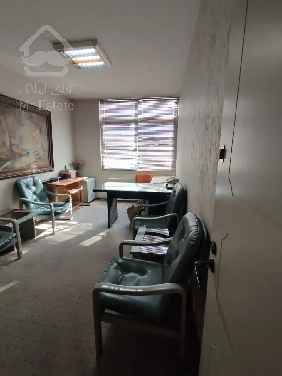 اجاره موقعیت اداری   85متر    در قائم مقام