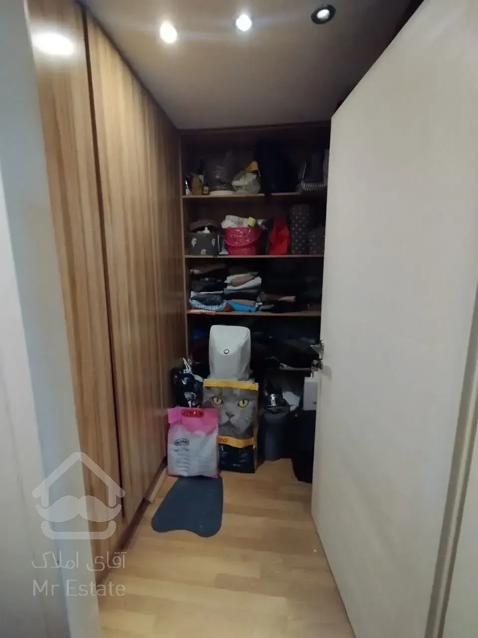 فروش موقعیت اداری      120متر       وزرا