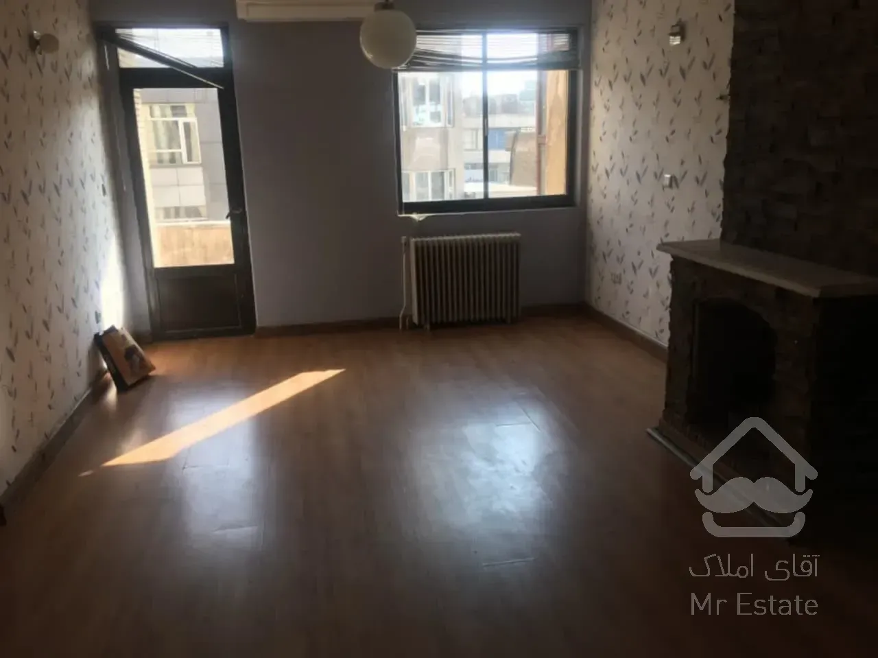 اجاره موقعیت اداری        80 متر       میرزای شیرازی