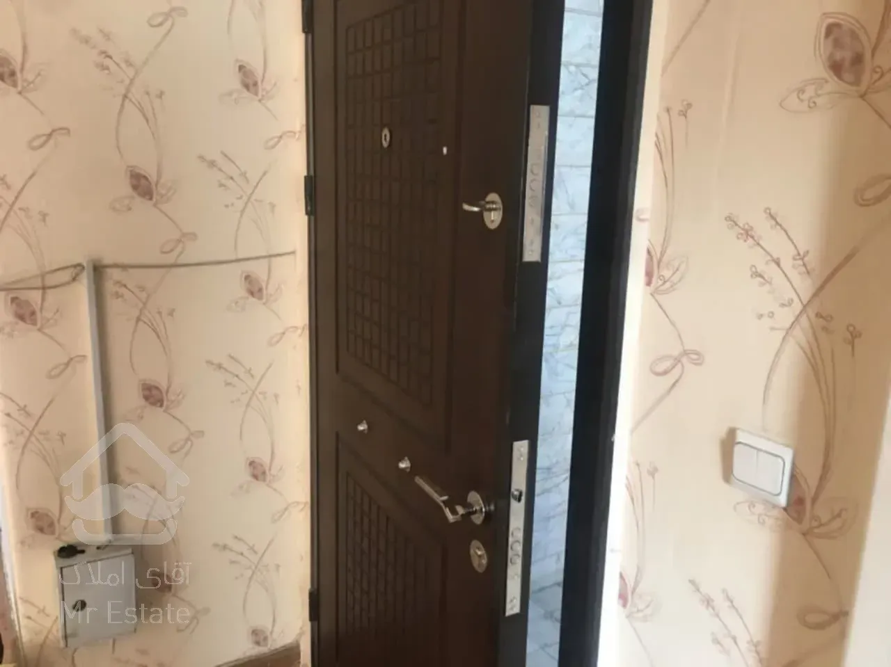 اجاره موقعیت اداری      80 متر        قائم مقام