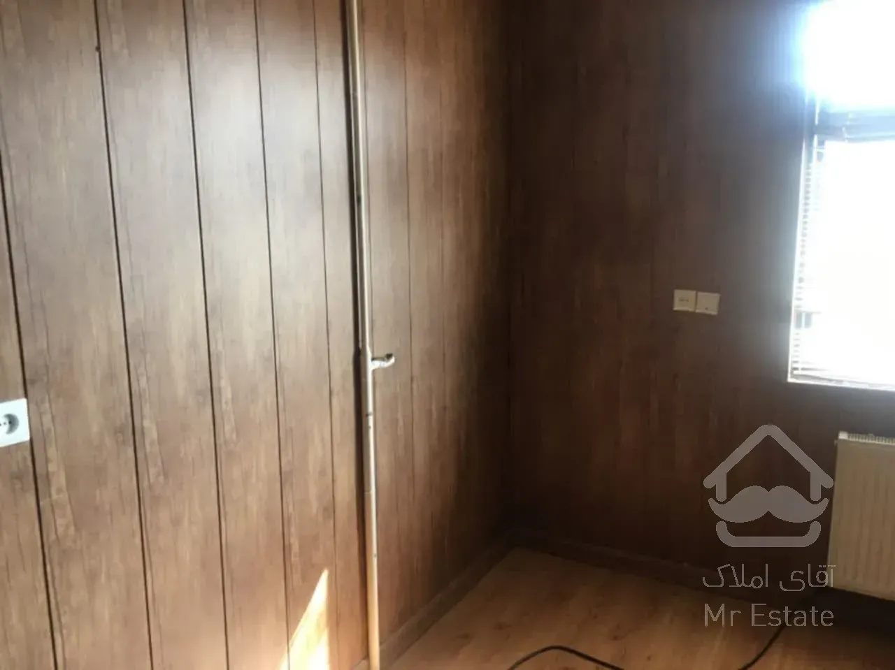 اجاره موقعیت اداری    95 متری     مطهری