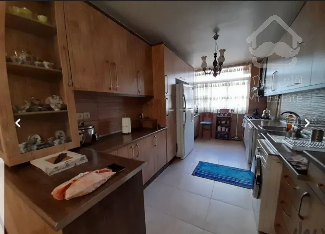 اجاره مسکونی      250 متر        وزرا