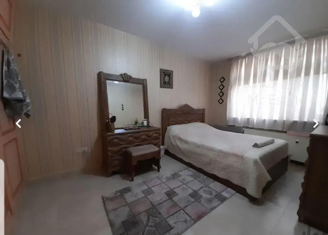 اجاره مسکونی      250 متر        وزرا