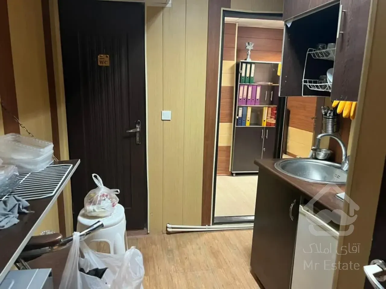 اجاره سنداداری     86 متر    در میرزای شیرازی