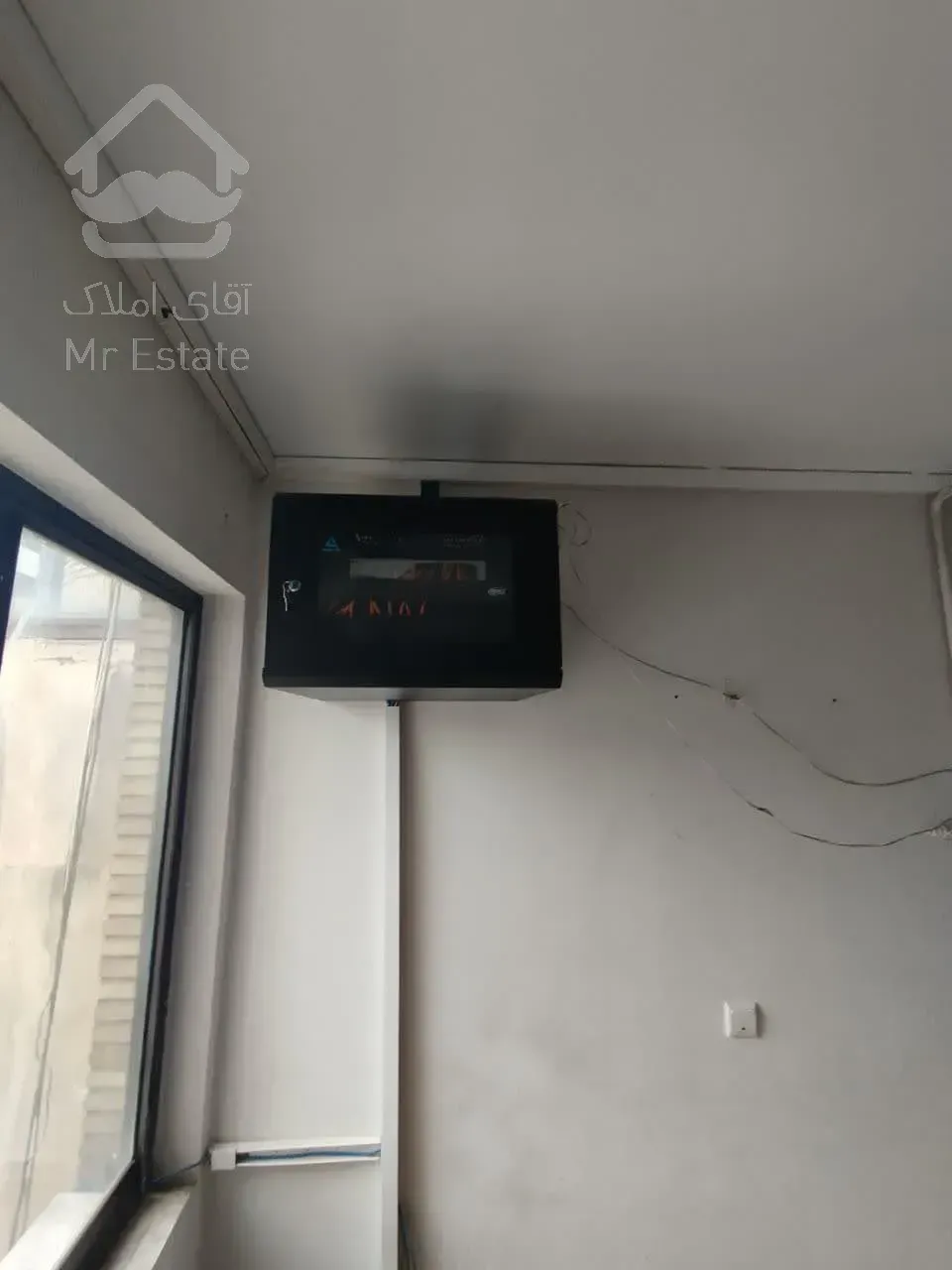 اجاره موقعیت اداری       95متر        میرزای شیرازی