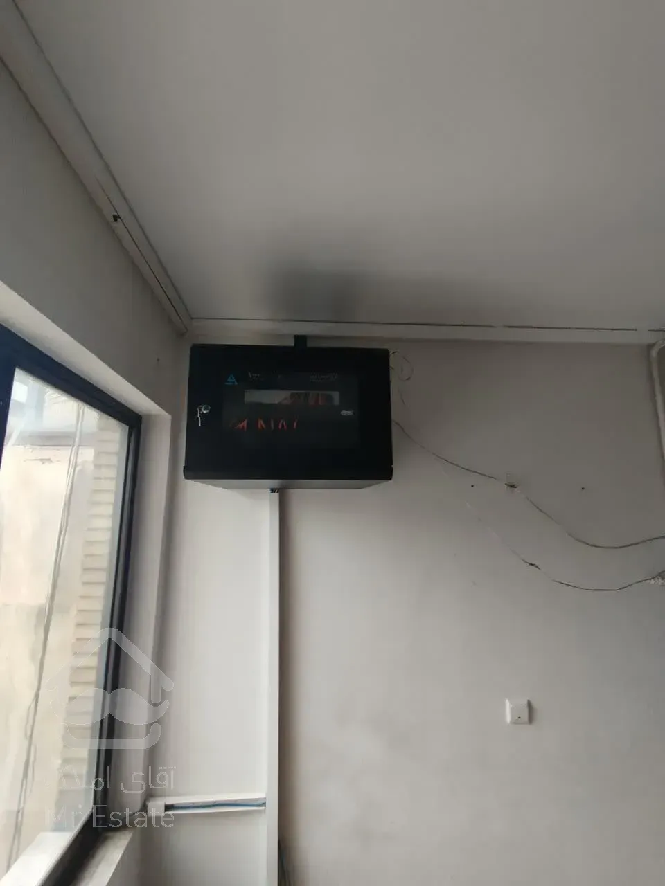 اجاره موقعیت اداری     95 متر       مطهری