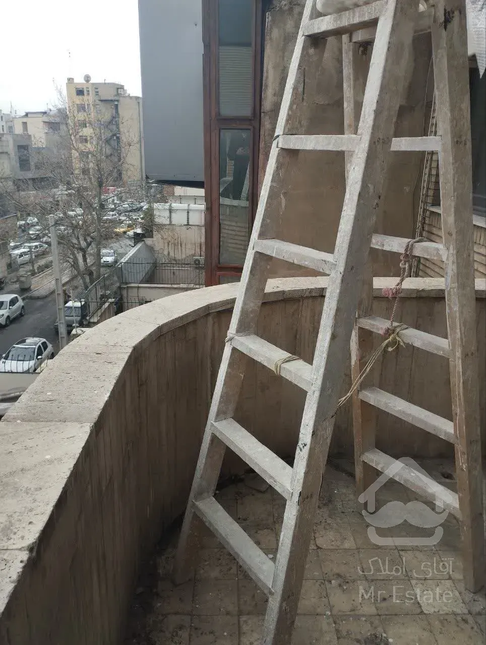 اجاره موقعیت اداری       95متر        میرزای شیرازی