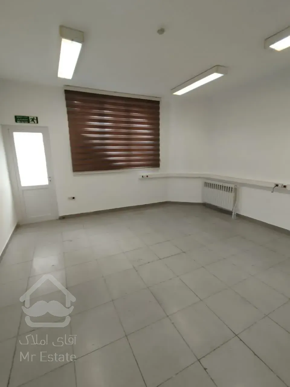 اجاره سنداداری       350 متر خانه مستقل      سنایی