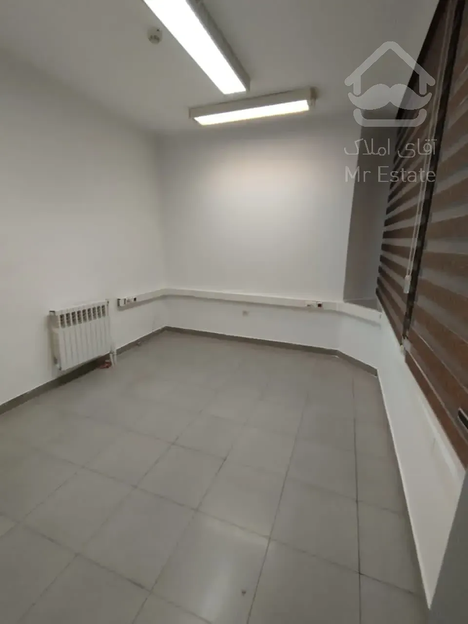 اجاره سنداداری       350 متر خانه مستقل      سنایی