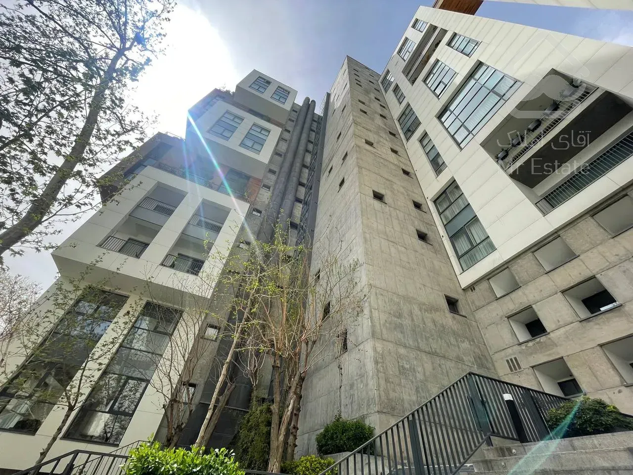 فروش آپارتمان 260 متری در زعفرانیه