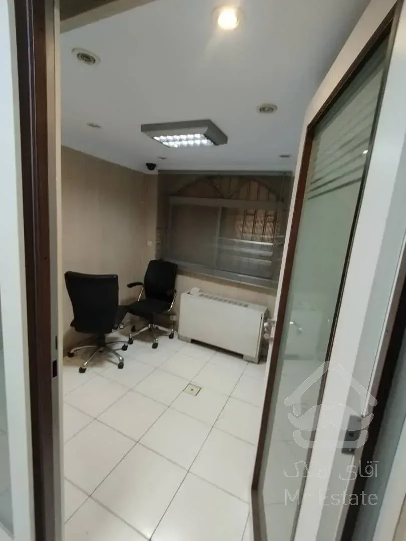 اجاره موقعیت اداری       150 متر        مفتح