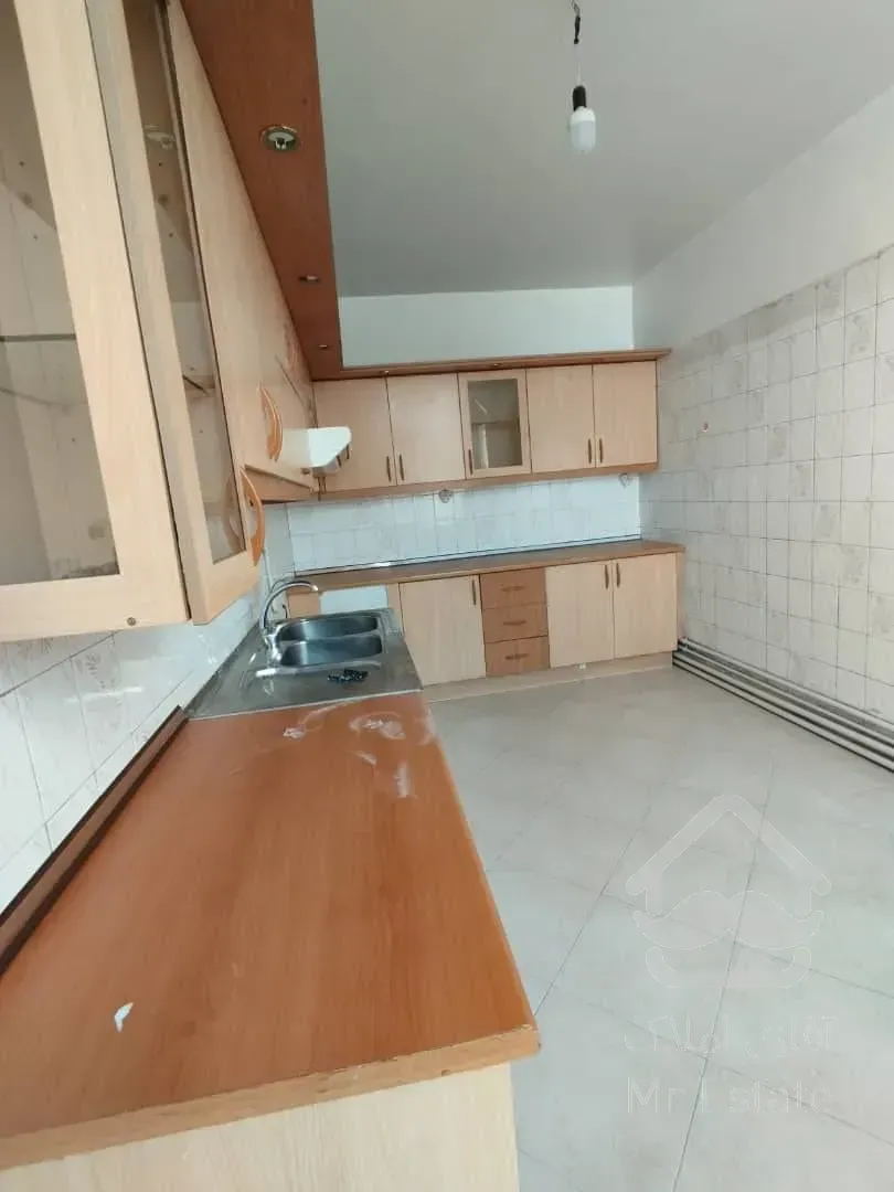 اجاره مسکونی       106 متر         میرزای شیرازی