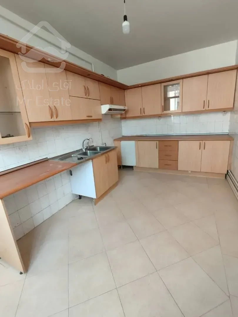 اجاره مسکونی      110 متر        مطهری