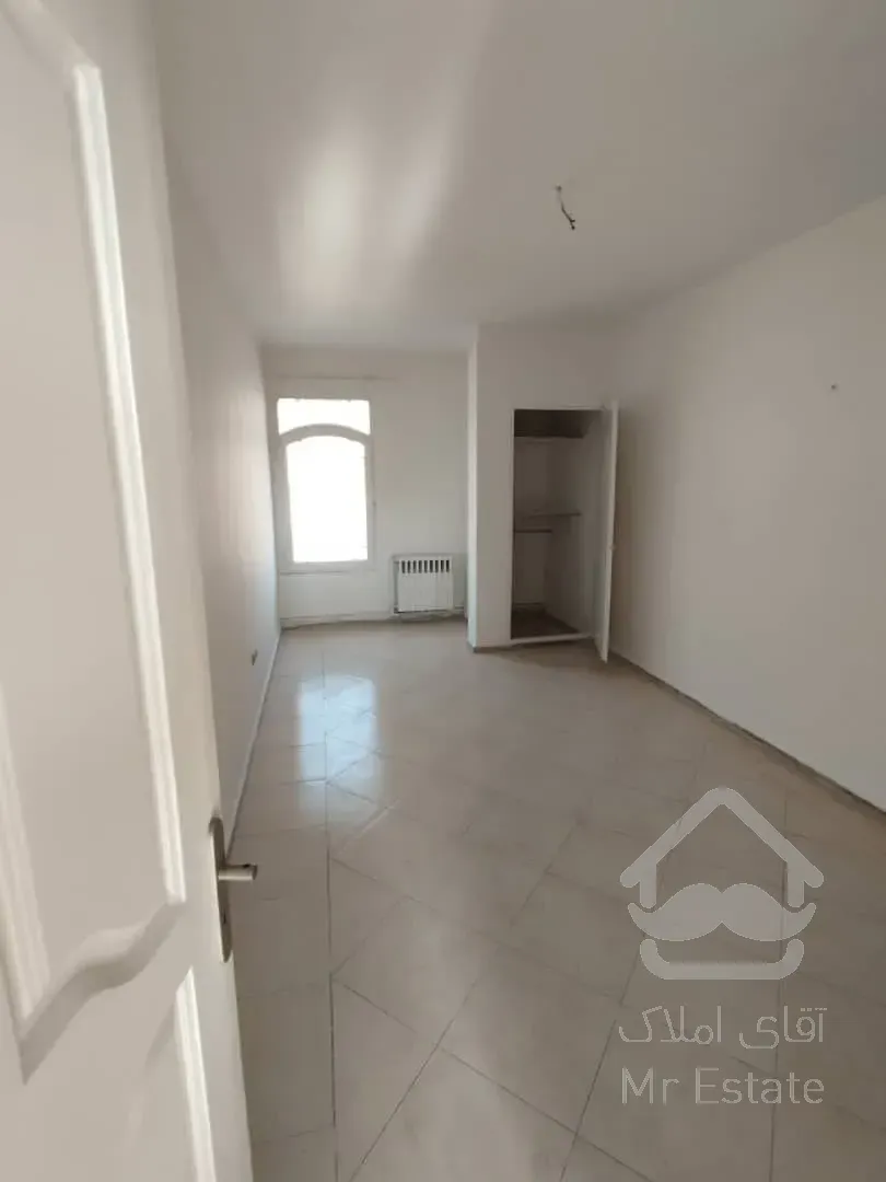 اجاره مسکونی       106 متر         میرزای شیرازی