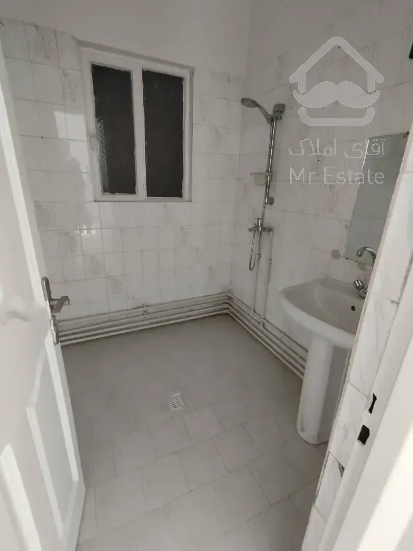 اجاره مسکونی       110 متر          مطهری