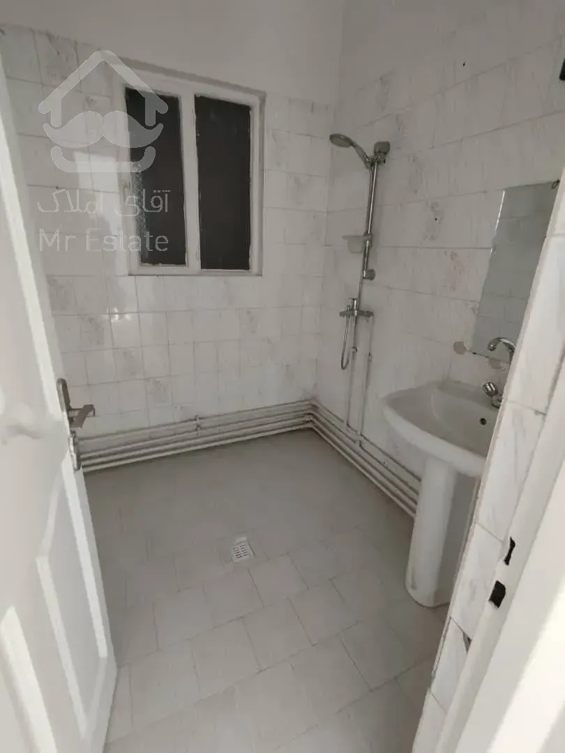 اجاره مسکونی        110متر       مطهری