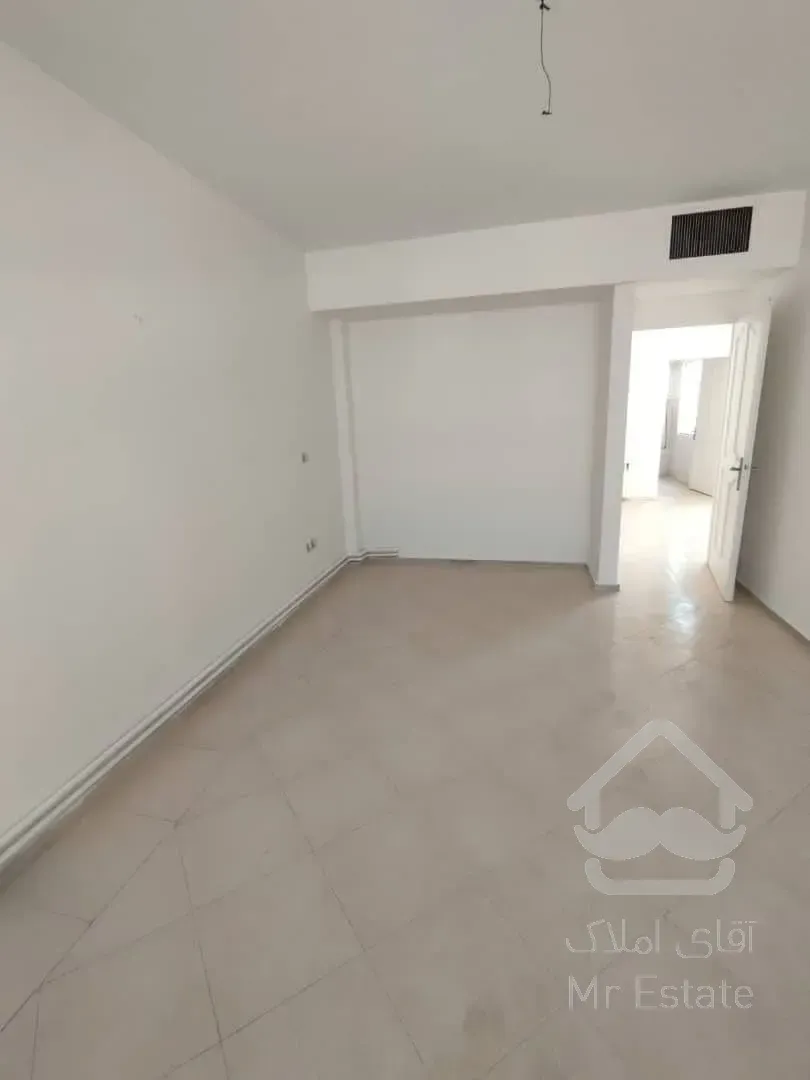 اجاره مسکونی      110 متر        مطهری