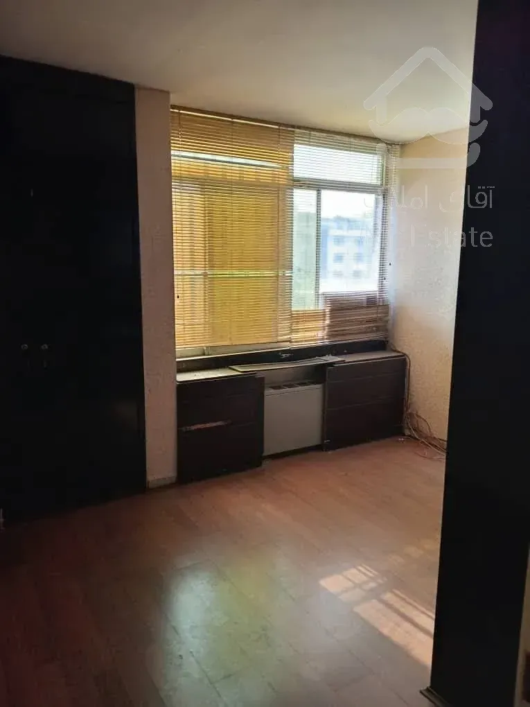 اجاره موقعیت اداری     120متر     پارک ساعی