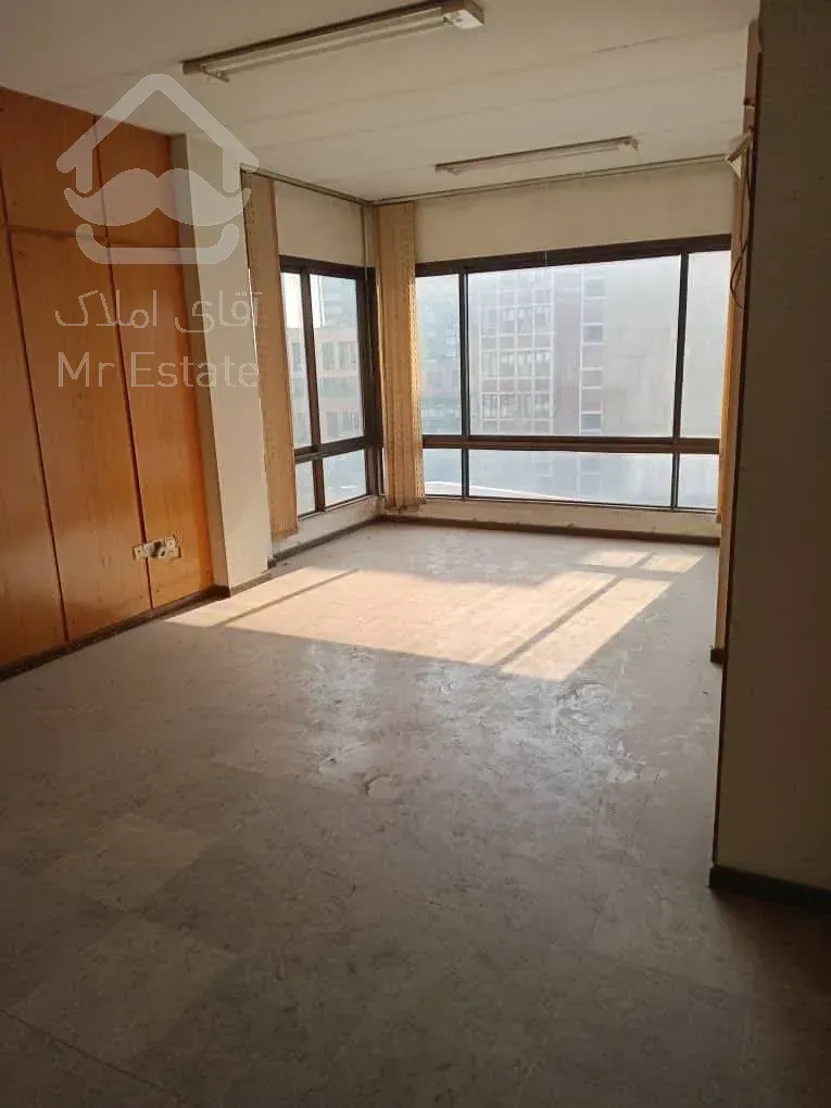 فروش موقعیت اداری       154 متر       سنایی