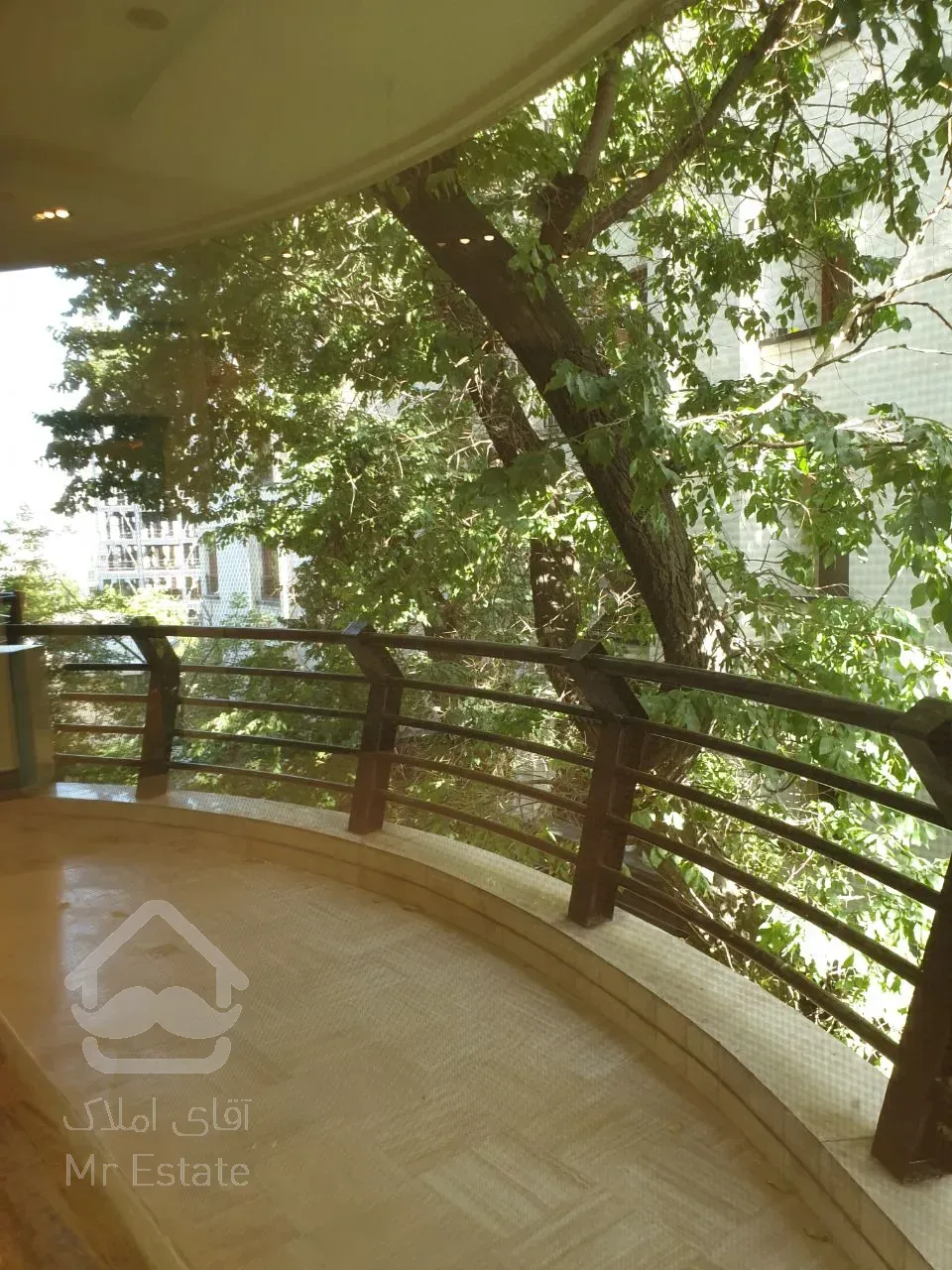 اجاره آپارتمان 420 متری در فرشته