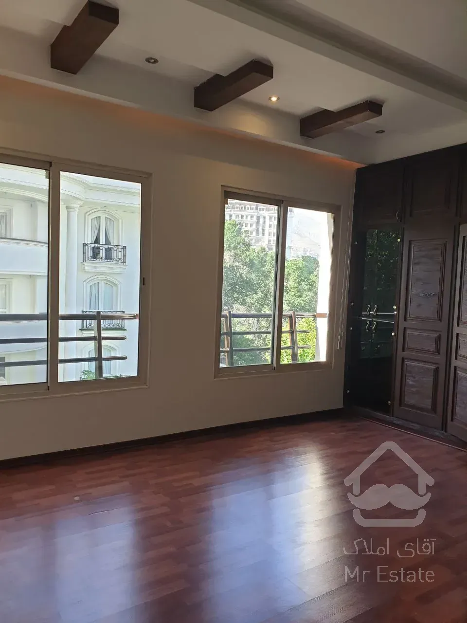 اجاره آپارتمان 420 متری در فرشته