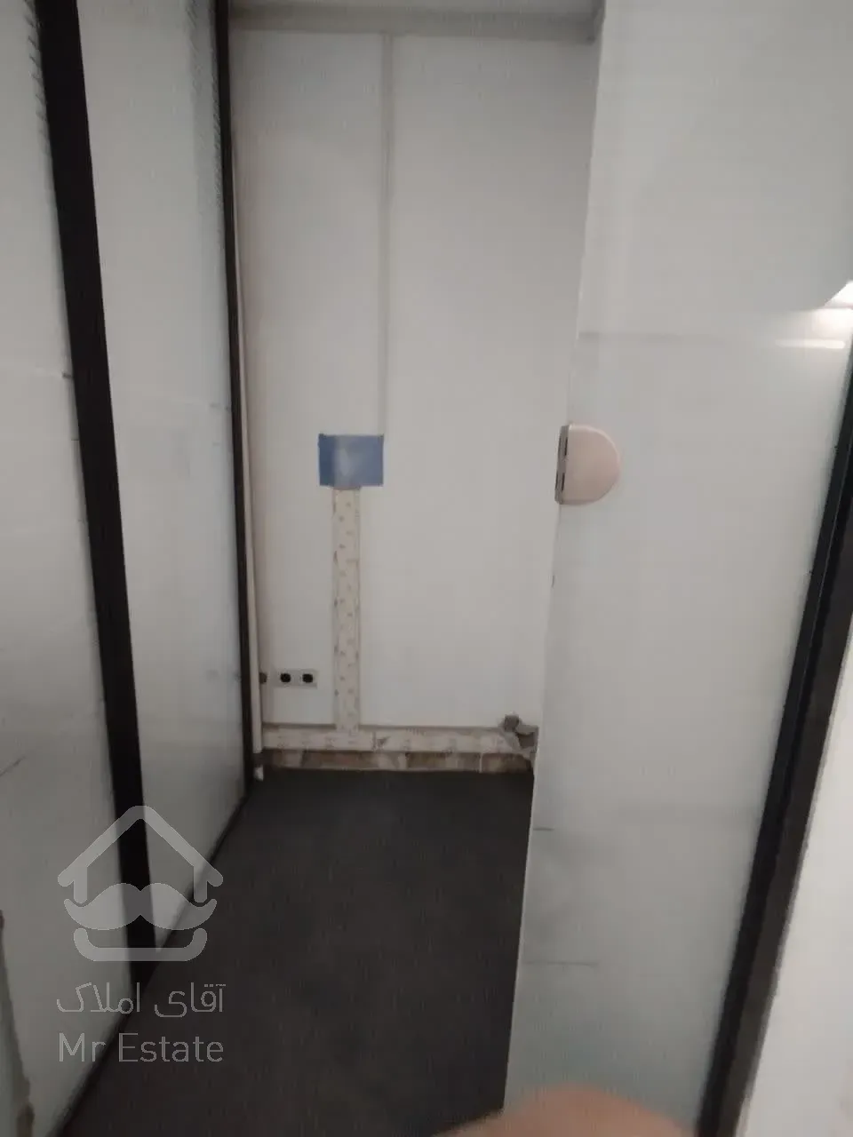 اجاره موقعیت اداری       200 متر        بخارست