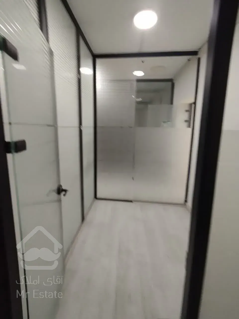 اجاره سنداداری       305 متر        سنایی