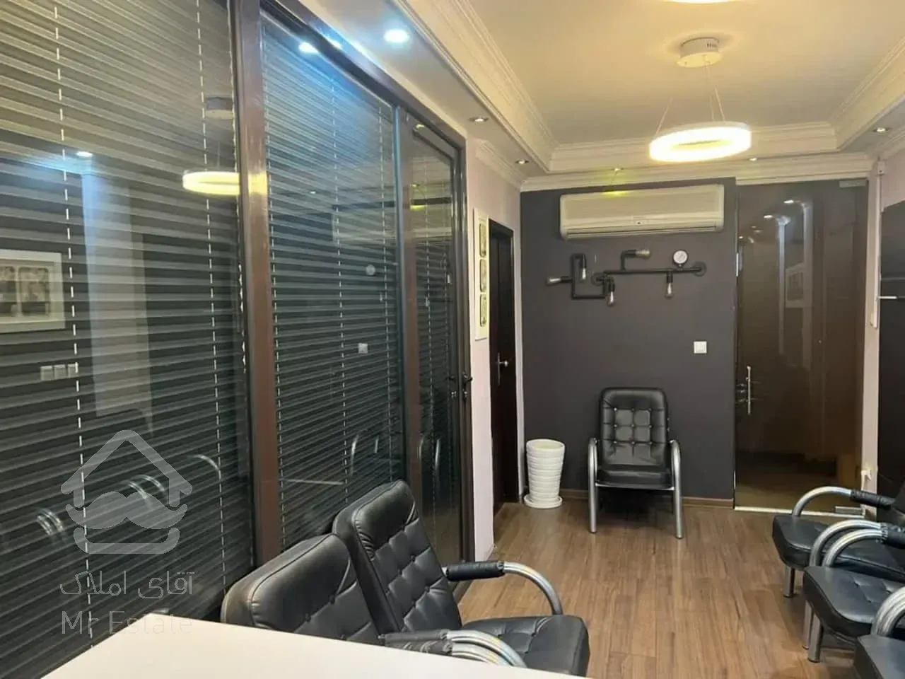 اجاره سنداداری       305 متر        سنایی