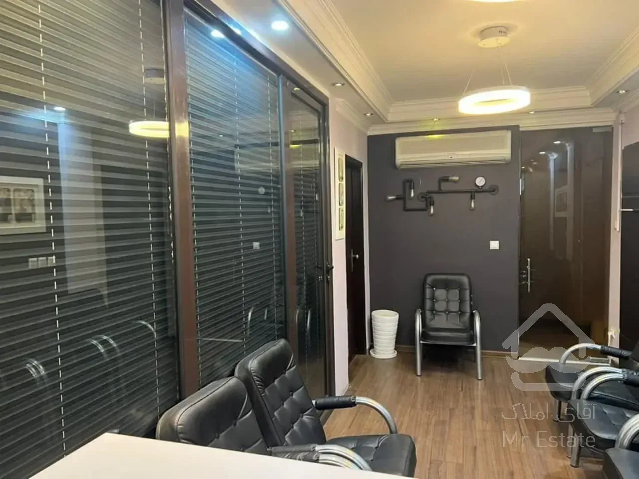 اجاره سنداداری         250 متر        وزرا